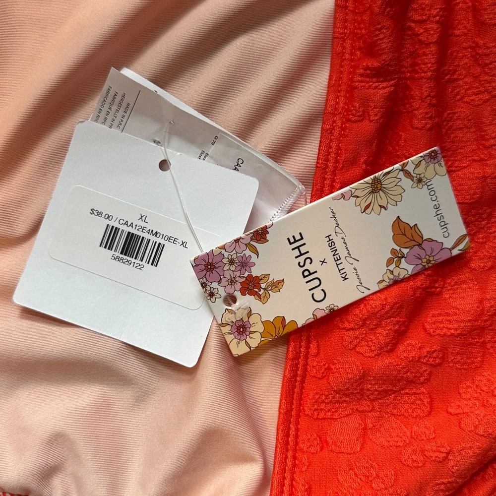 Cupshe Bright Orange Floral Swimsuit - Picture 4 of 5